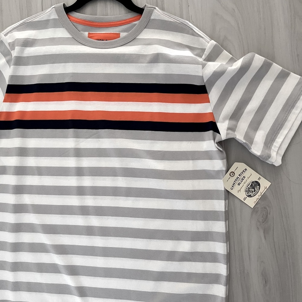 **NWT**. Canyon River Blues -TShirt - Boy